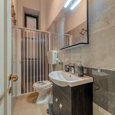 Nest 27 *
